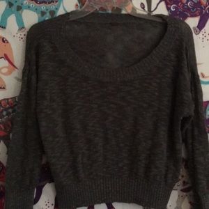 Cropped top long selves shirt